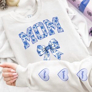 Chinoiserie Mom Mama Nana Mimi With Kid Names On Sleeve Ver 2 - Personalized Sweatshirt
